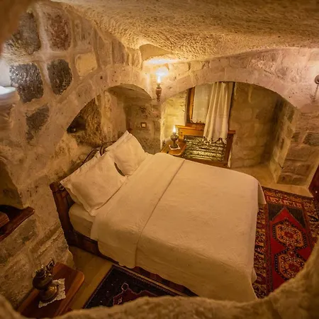 Koza Cave מלון 3*