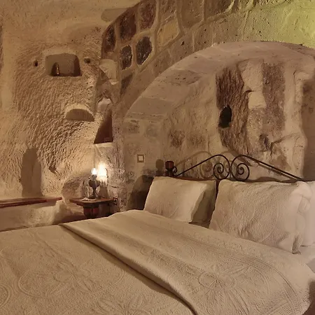 מלון Koza Cave 3*
